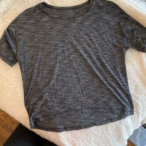Lululemon hi-lo cropped tshirt